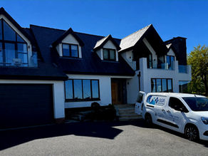 How to Choose the Right Window Cleaner in North Wales for Regular, Reliable Service