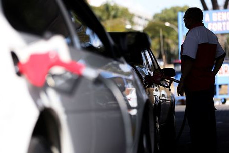 Etanol segue competitivo ante gasolina em 5 Estados brasileiros, diz ANP