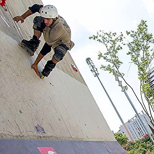 spide wall stall.jpg