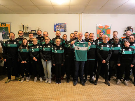 Remise du pack éducateur