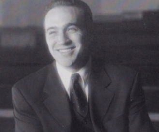 Robert_Hull_BW.png
