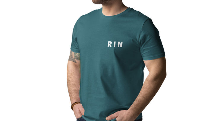 Man wearing a RIN (Scots) T-Shirt