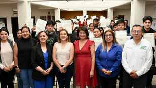 UTH fortalece su liderazgo regional con becas y promoción educativa