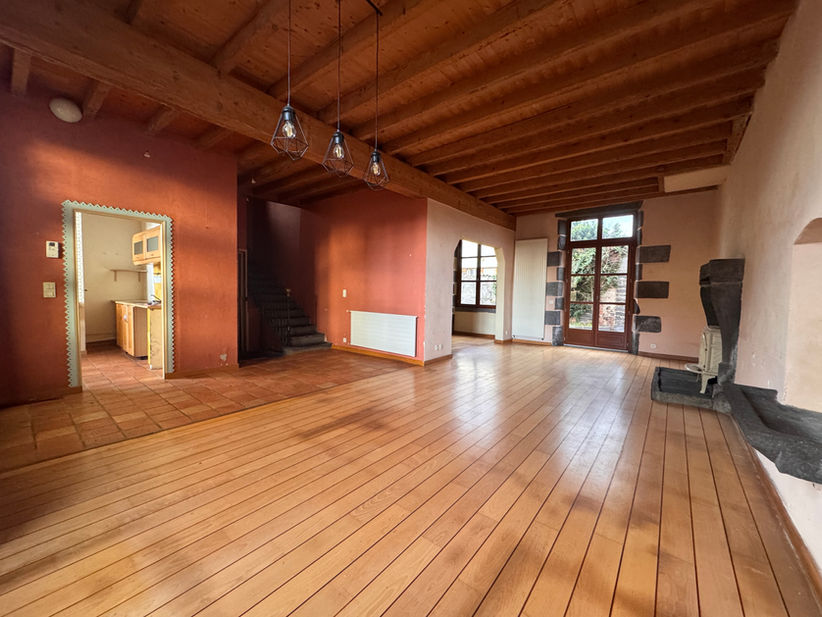 Salon avec charme ancien pour maison à vendre à Entraigues