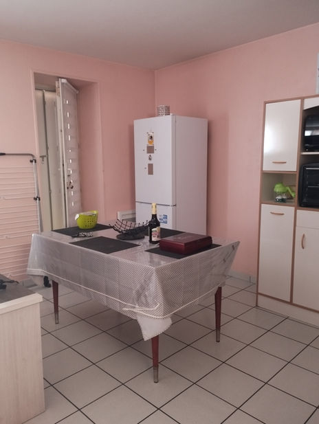 pièce principale côté cuisine