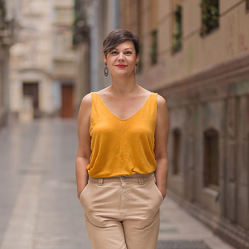 Alma Ulvelin-Arkea ja aurinkoa.jpg