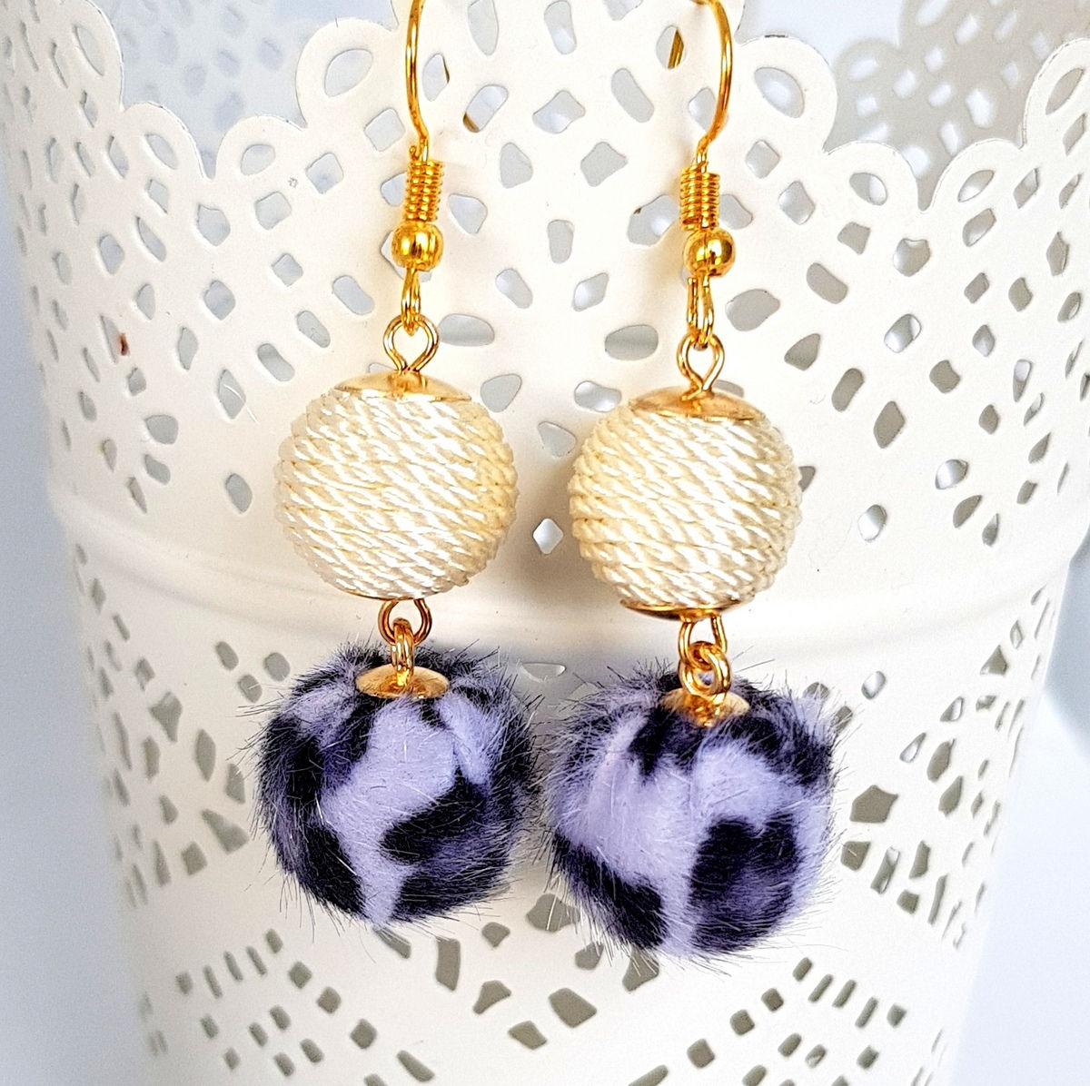 Kitty (grey leopard)