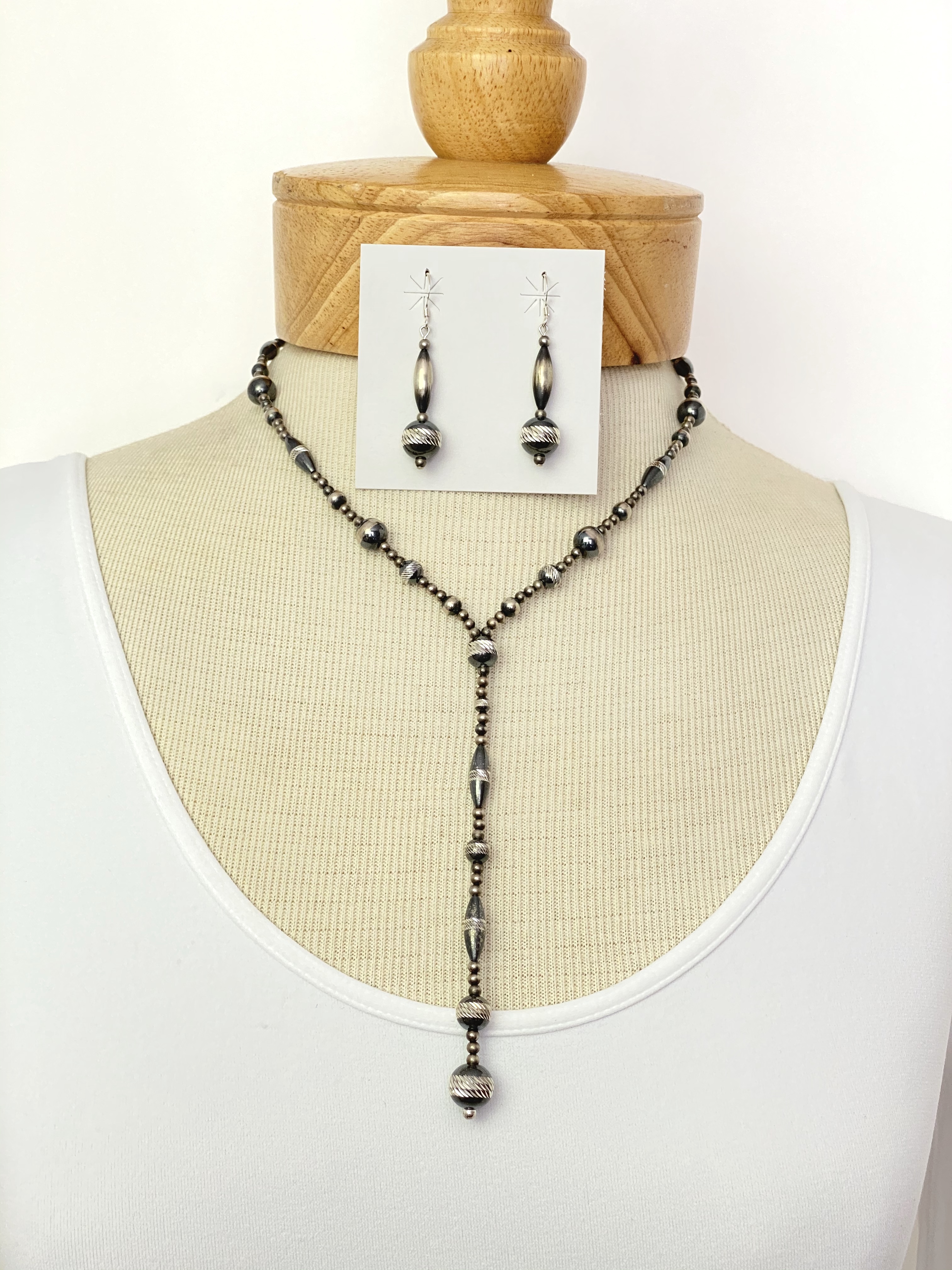 Diamond cut silver bead necklace
