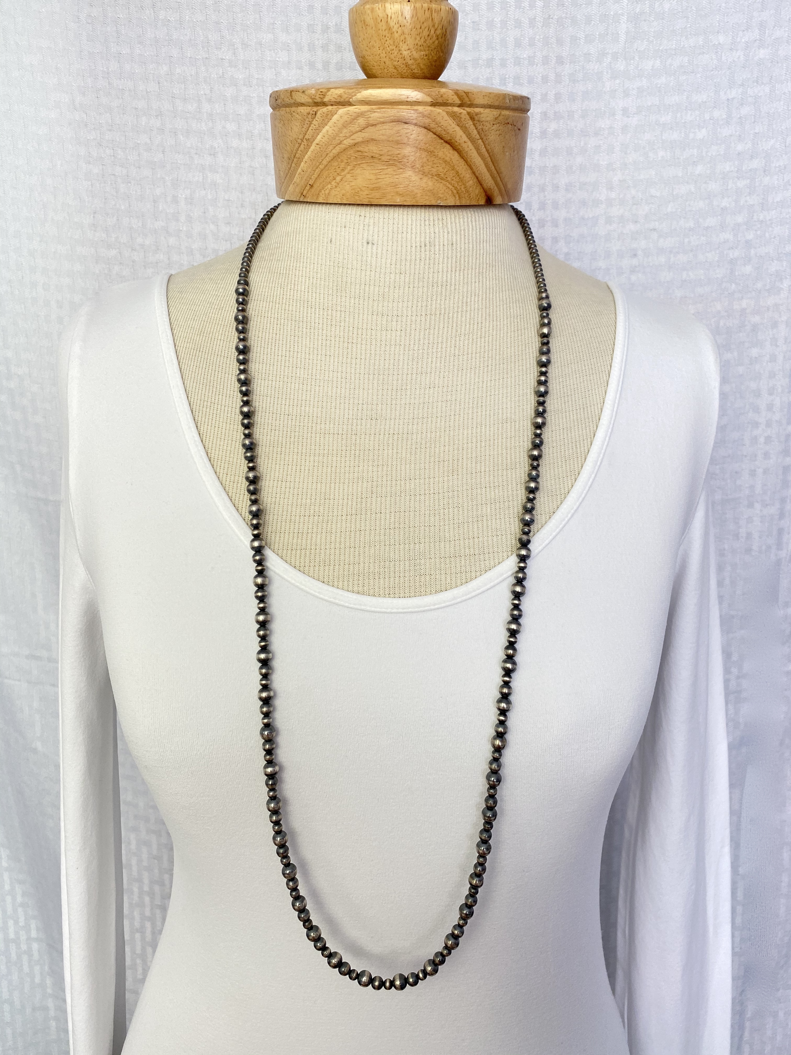 Silver mixed bead