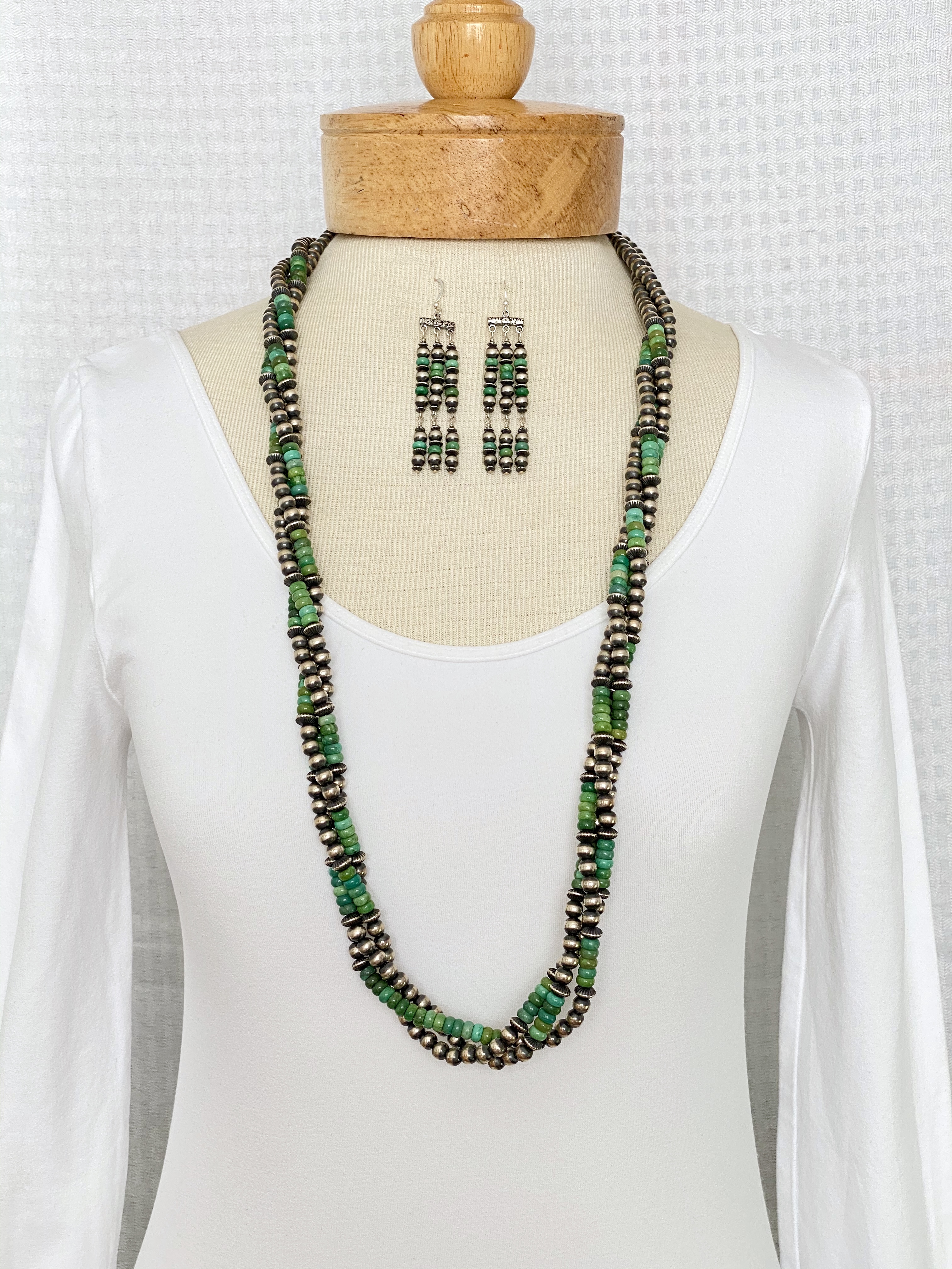 Twisted green turquoise