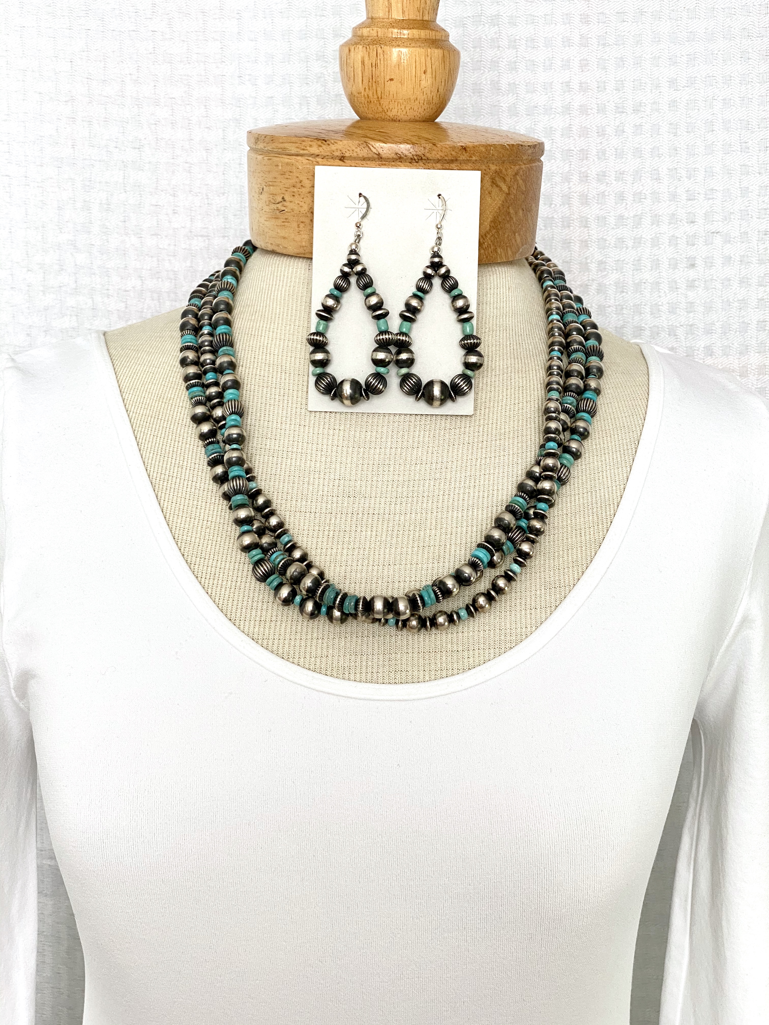 Multistrand turquoise