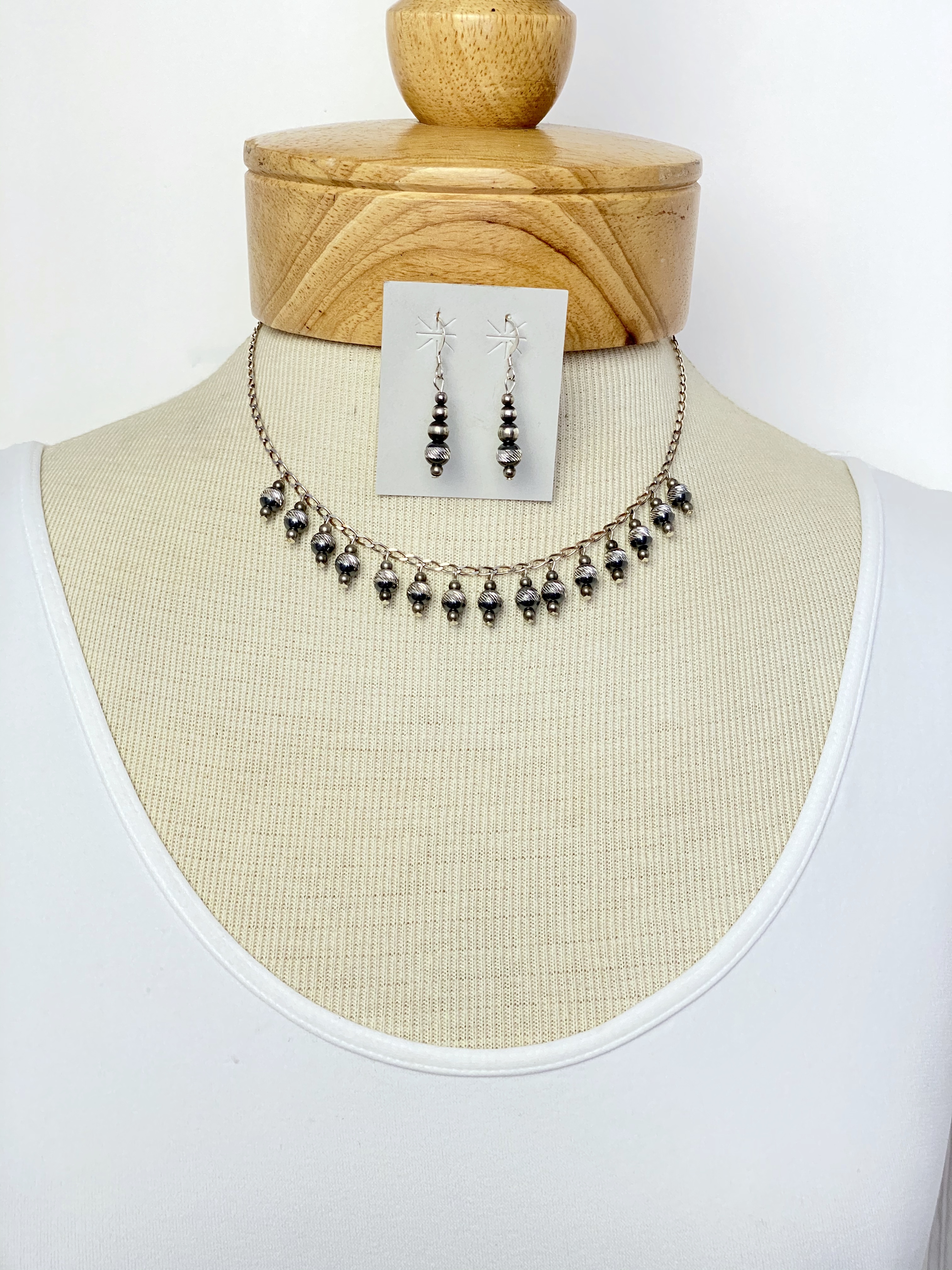 Diamond cut bead necklace