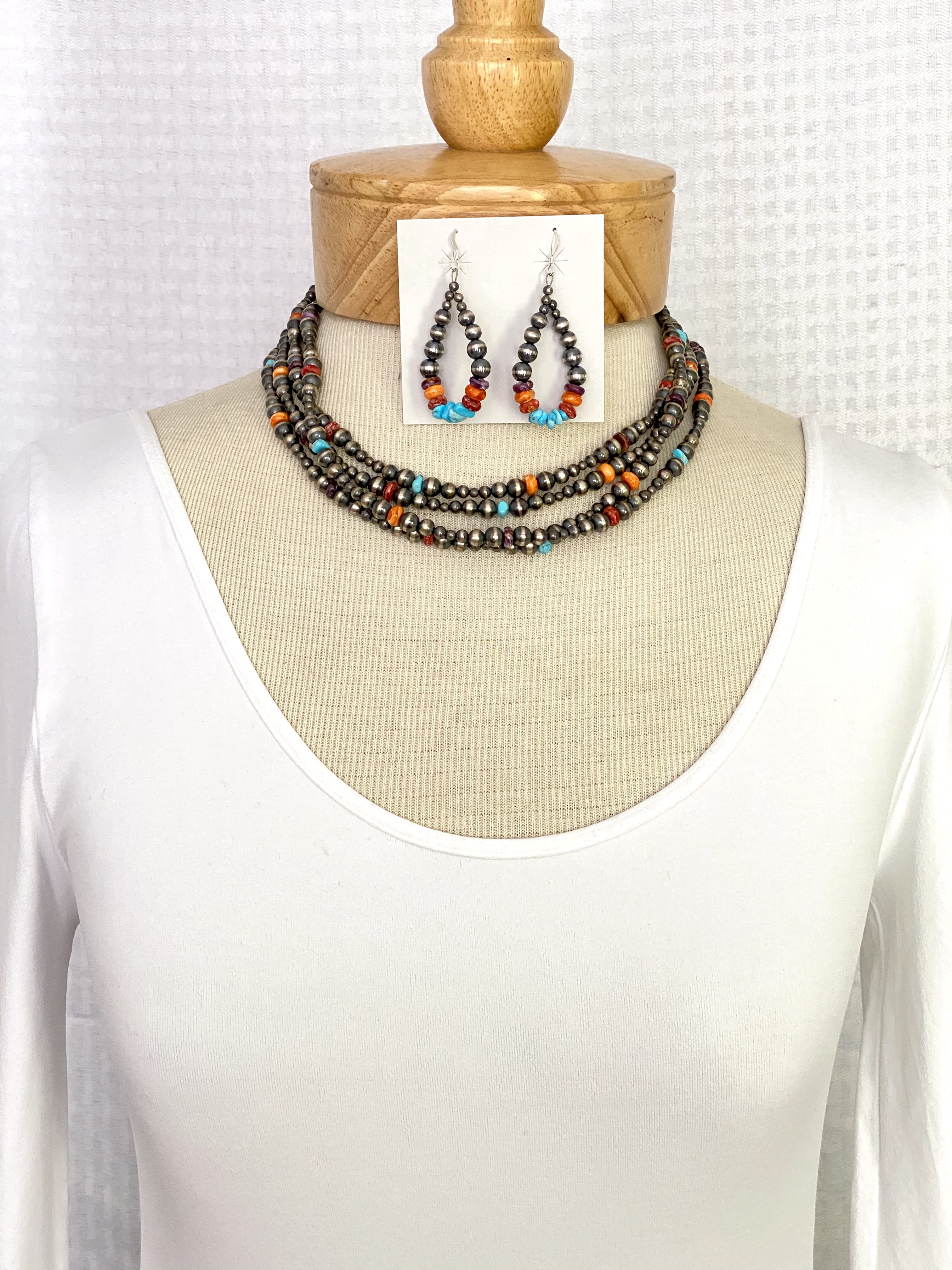 Multicolor necklace