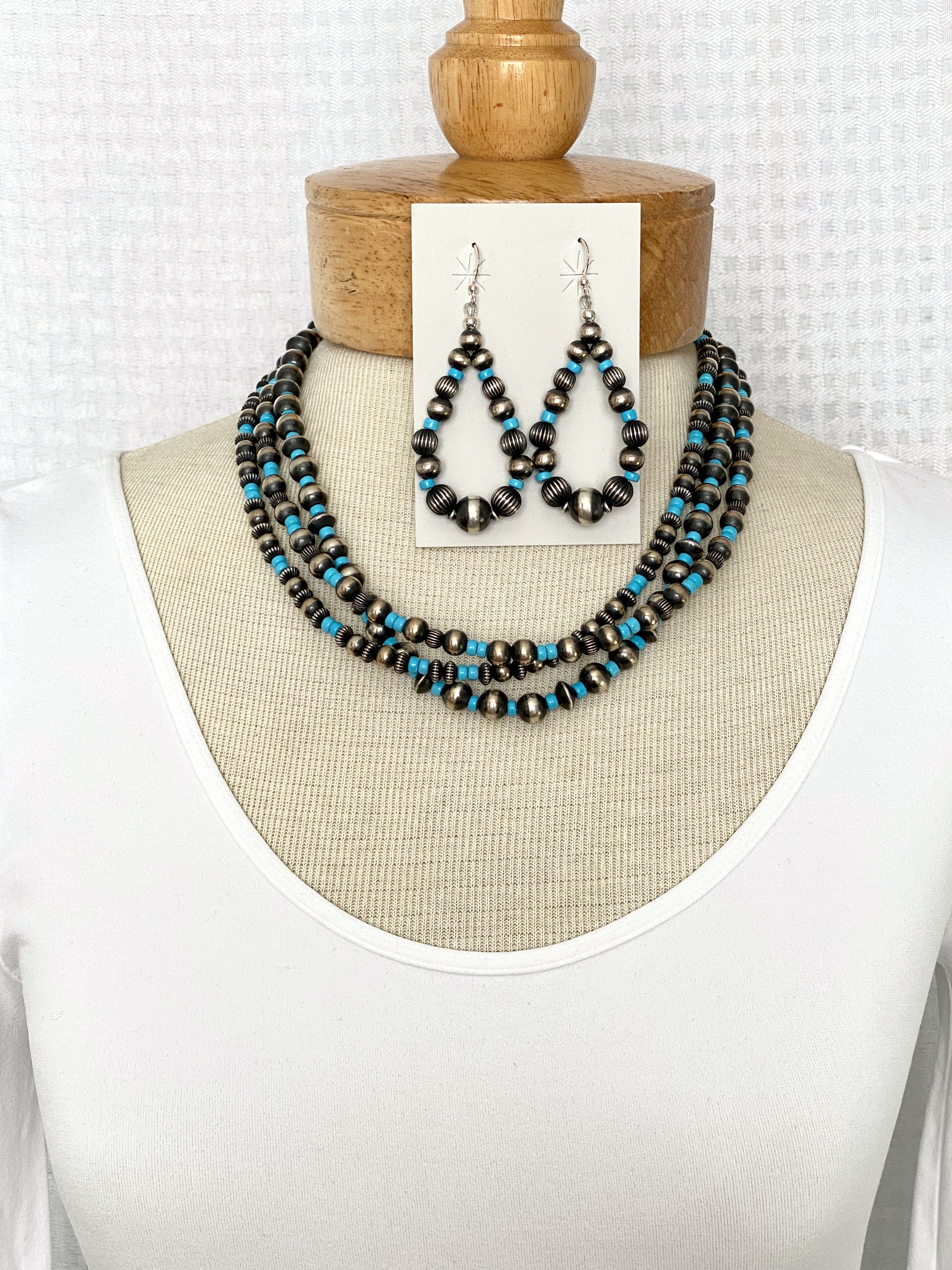 Multistrand turquoise