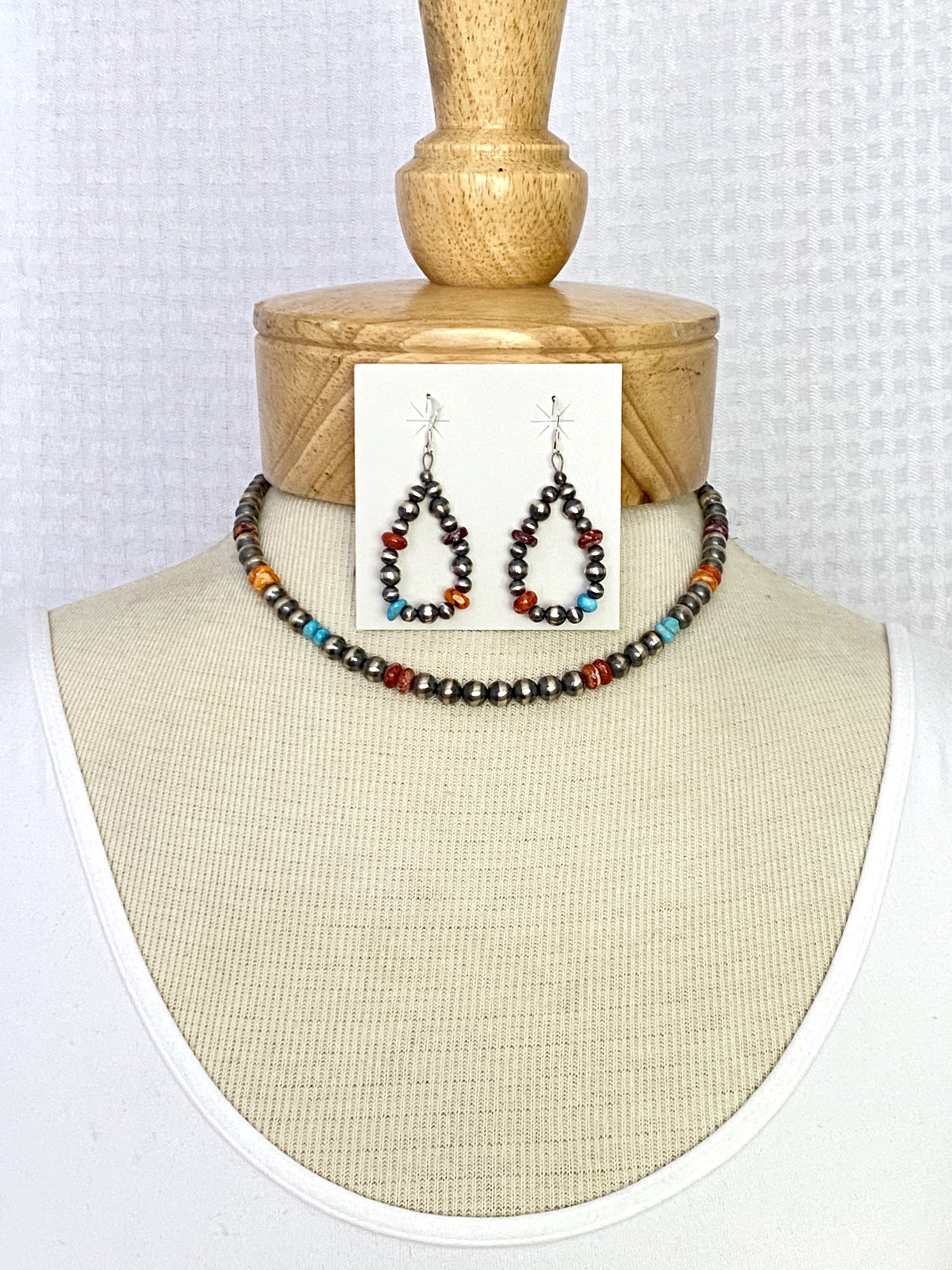 Multicolor necklace