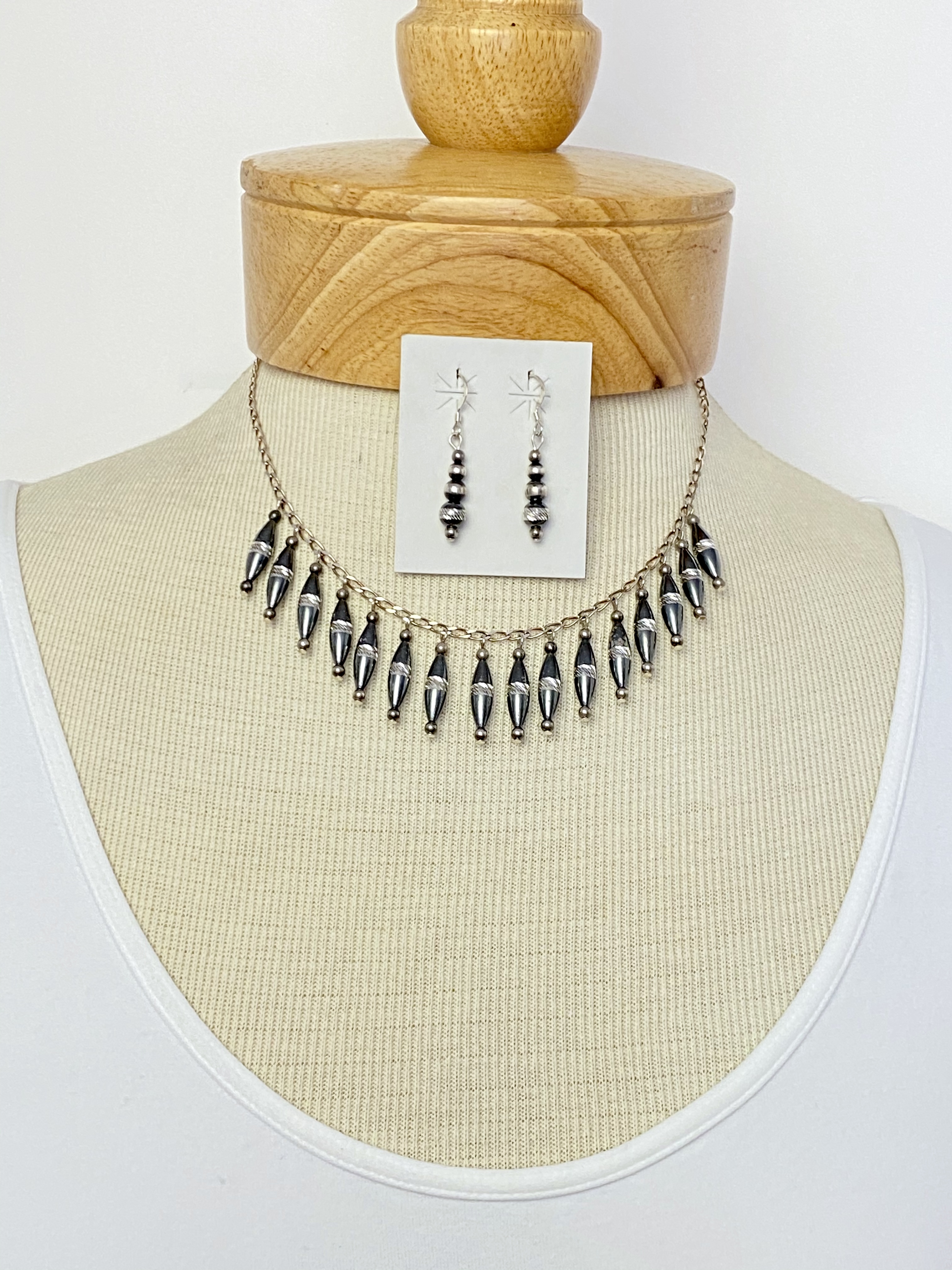 Diamond cut bead necklace