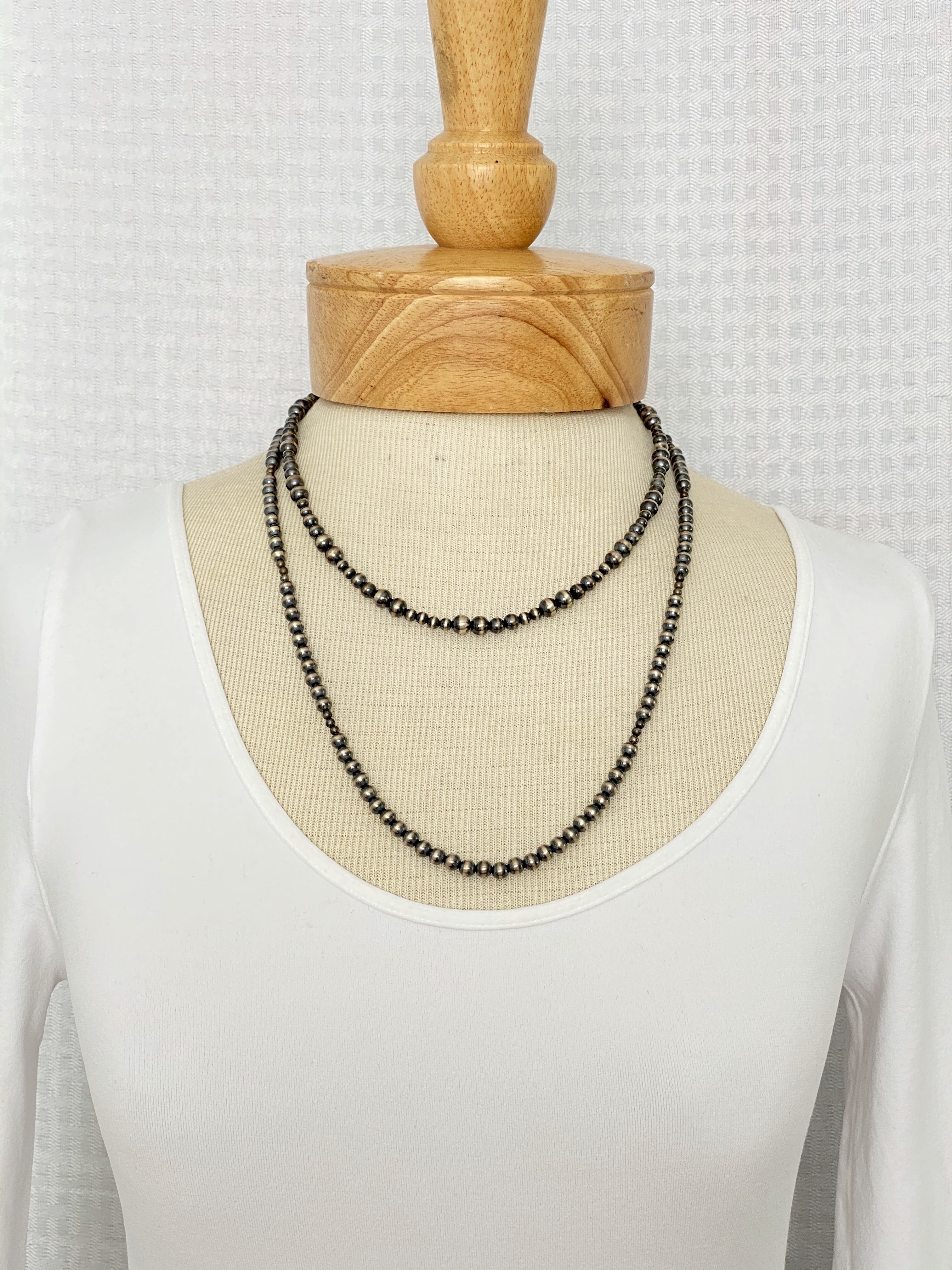Silver mixed bead