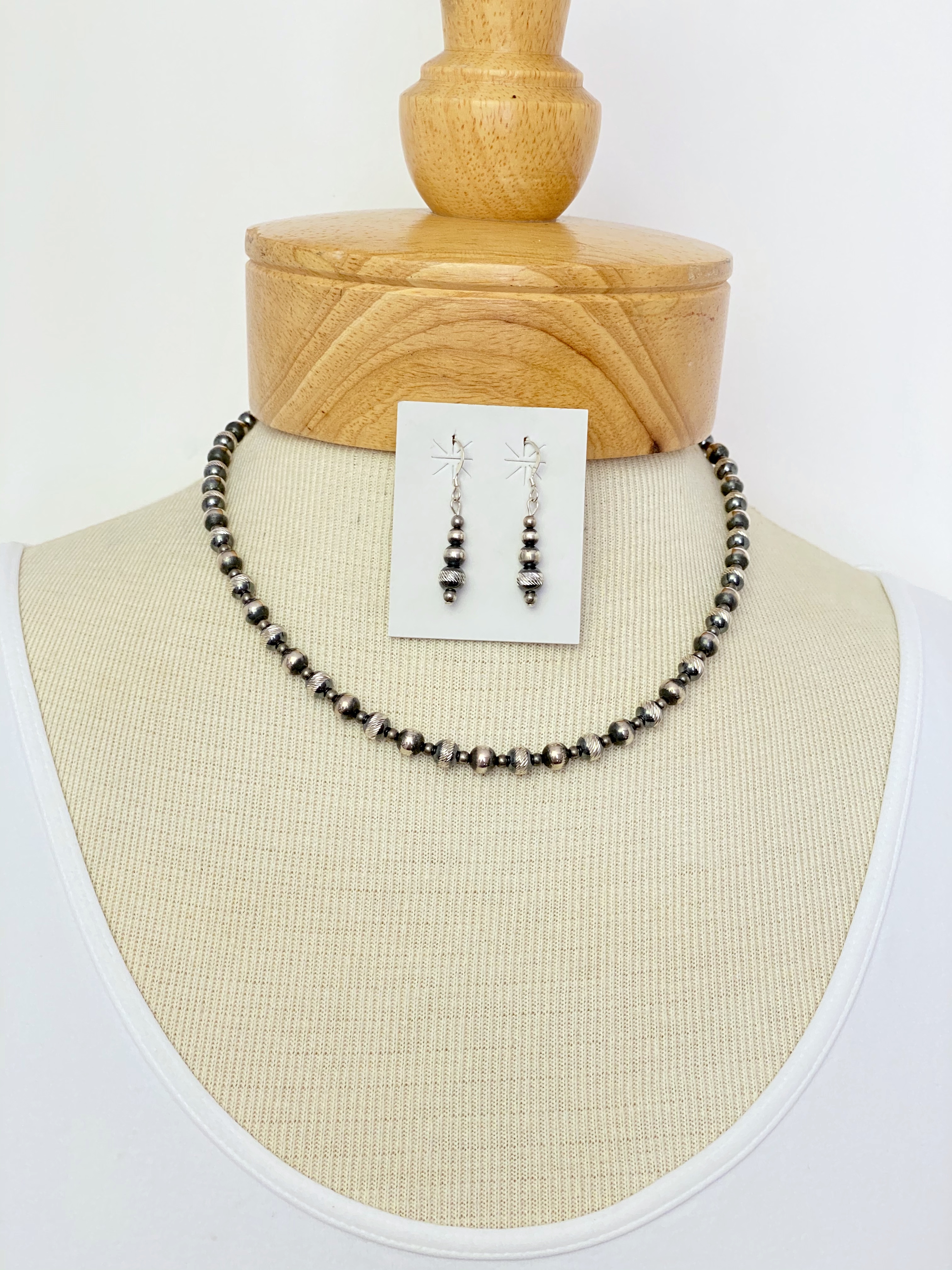 Diamond cut silver bead