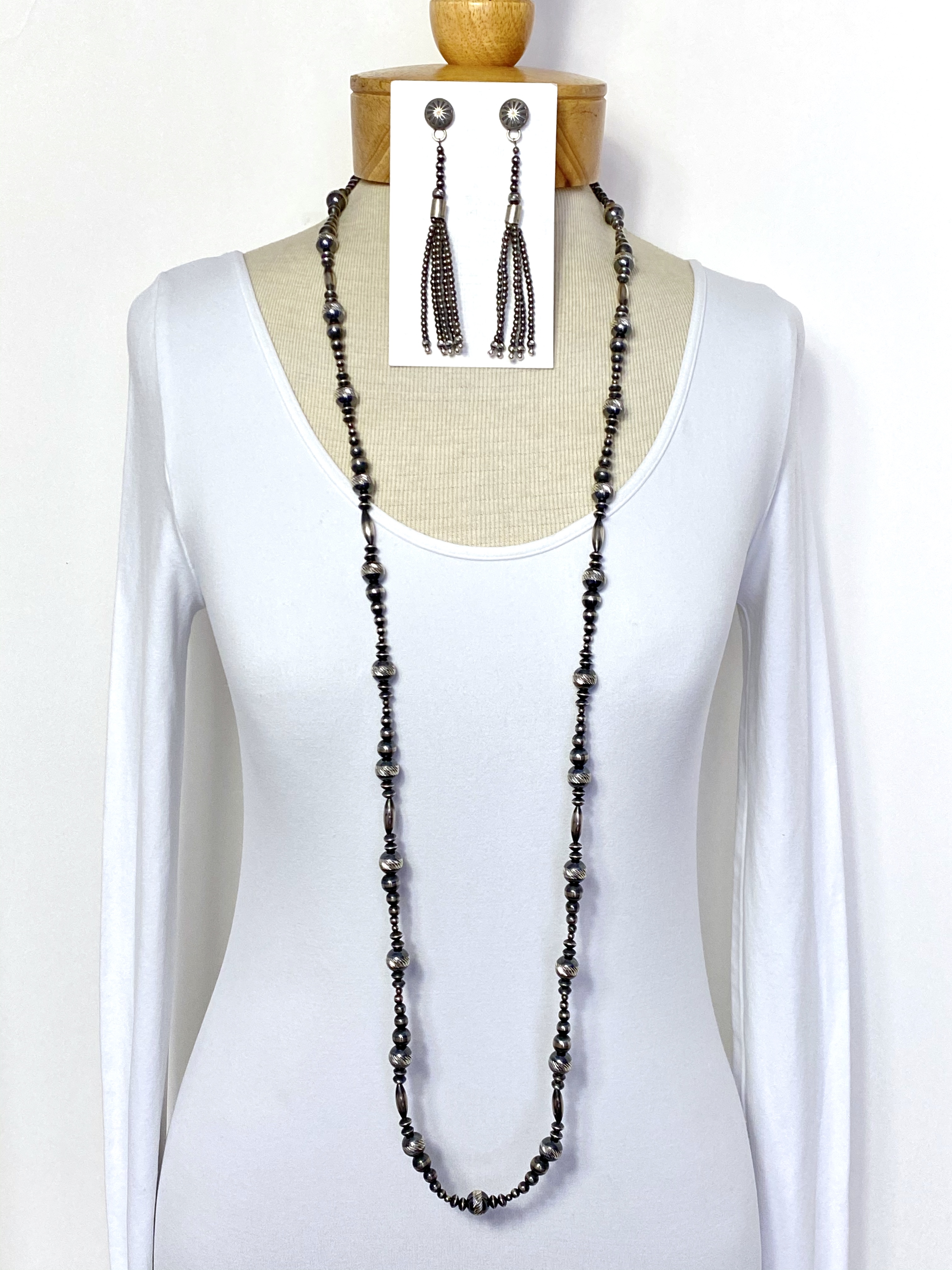 Diamond cut silver bead necklace