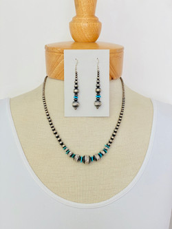 Diamond cut silver bead w turquoise necklace