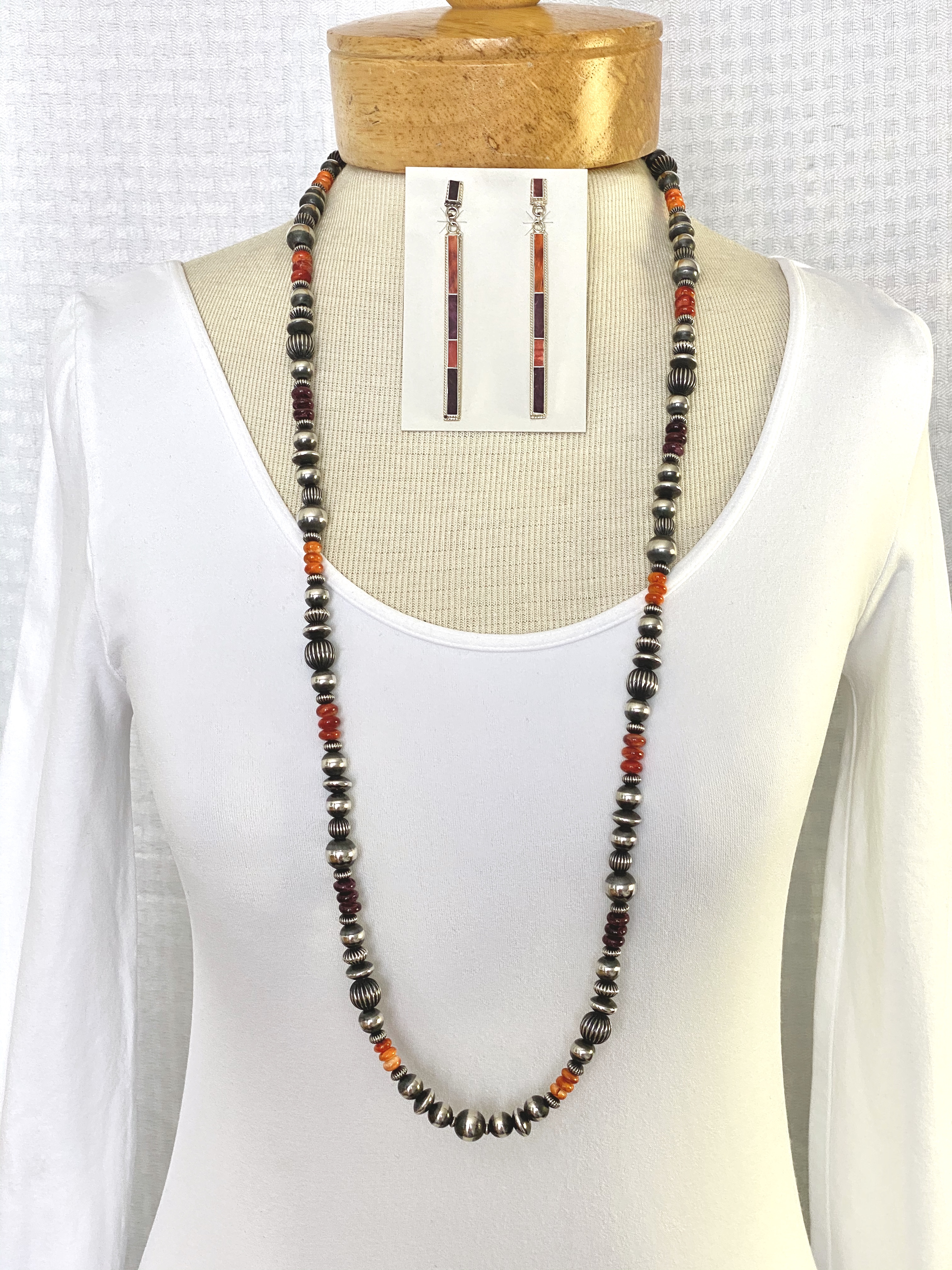 Silver bead gemstone necklace