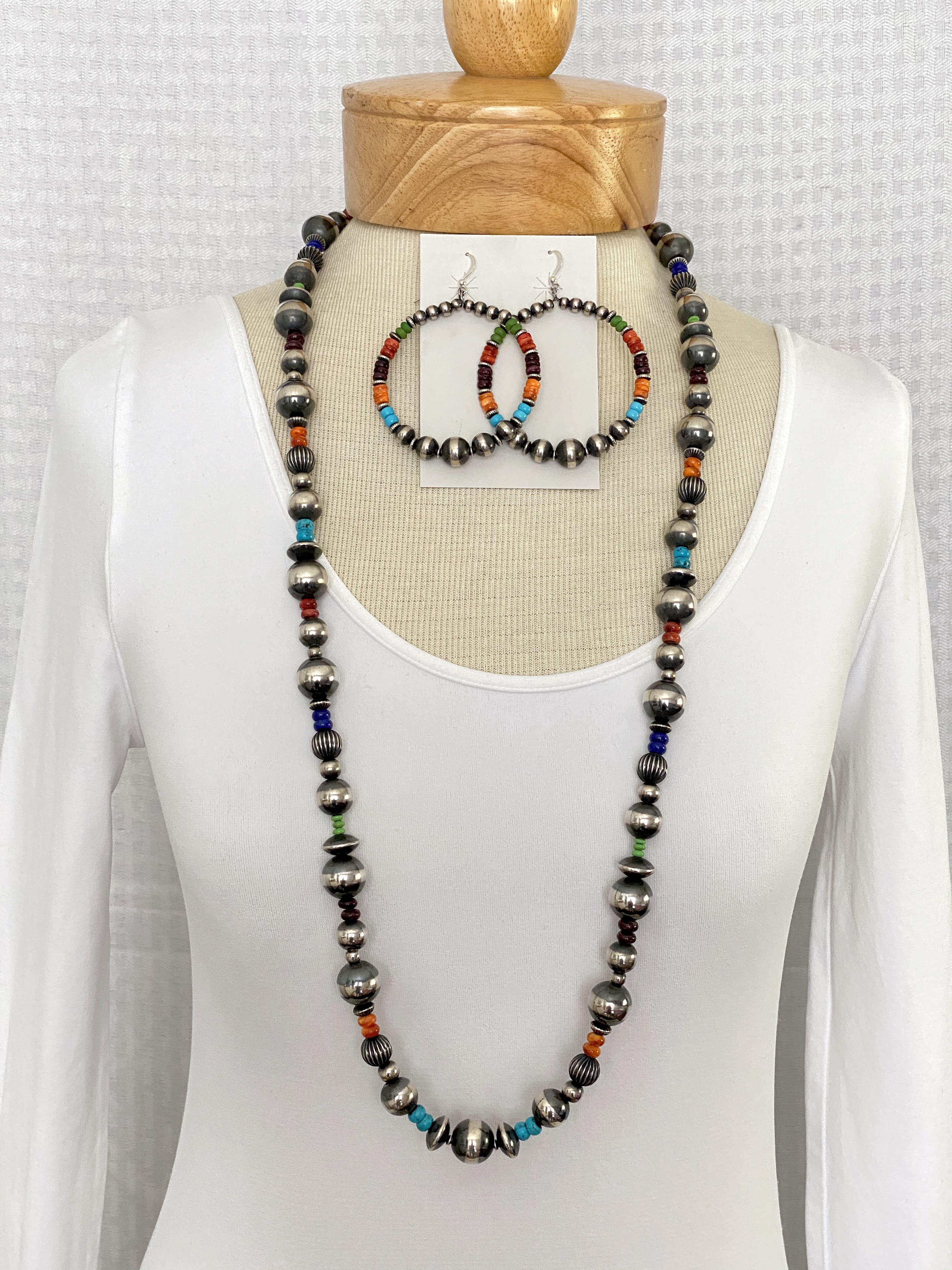 Silver bead gemstone necklace