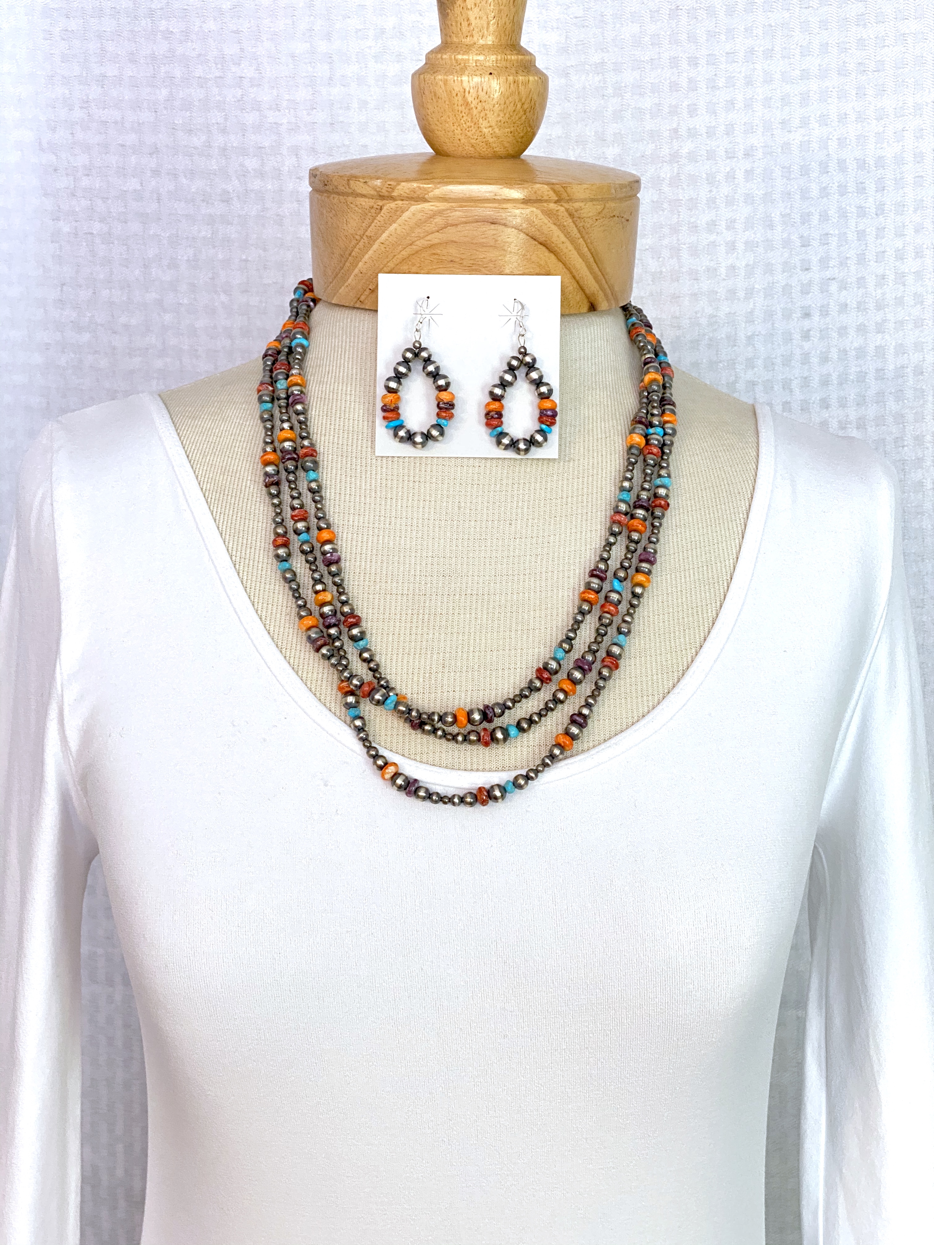 Multicolor necklace