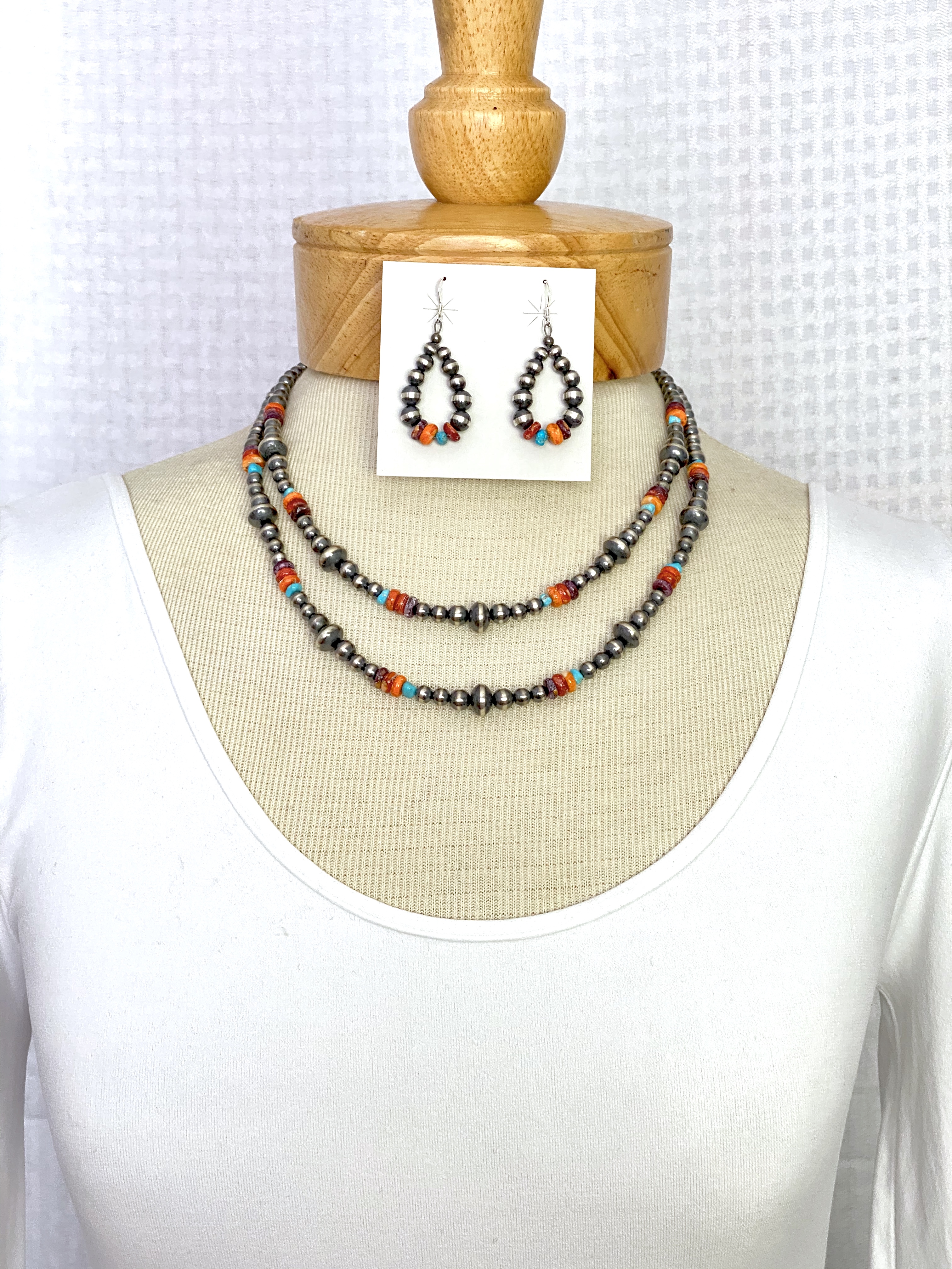 Multicolor necklace center silver