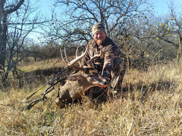 Hunting Kansas Whitetails with Bellwildlife Specialities & Dirtnap Outdoors 2022