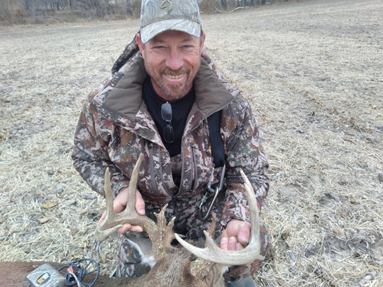 Hunting Kansas Whitetails with Bellwildlife Specialities & Dirtnap Outdoors 2022