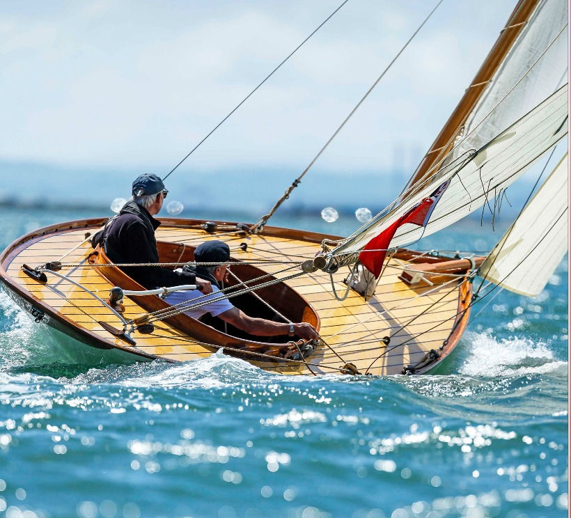 Ten prettiest sailing yachts ever. Seven: UandI