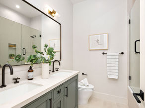 Choosing Fixtures That Balance Beauty & Function in Bathrooms
