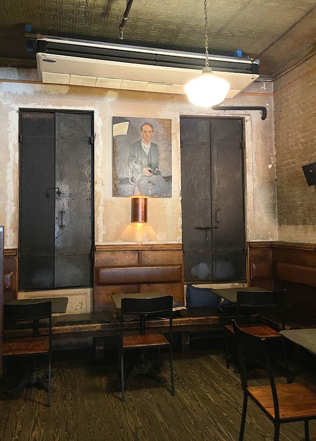 Dark Grungy ascetic decor