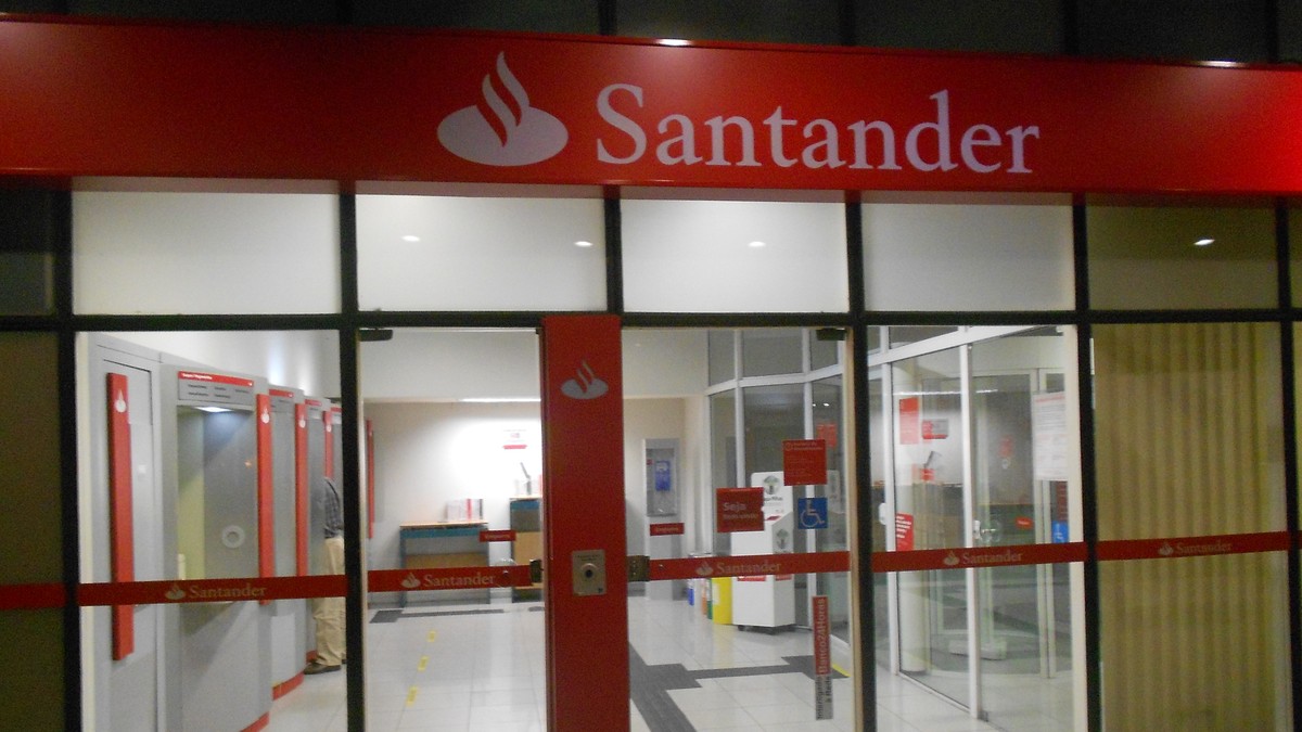 Edifício associado ao Banco Santander