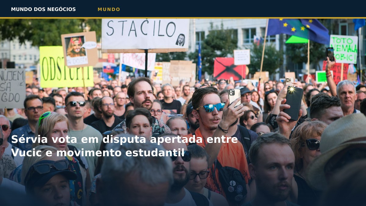 Sérvia vota em disputa apertada entre Vucic e movimento estudantil