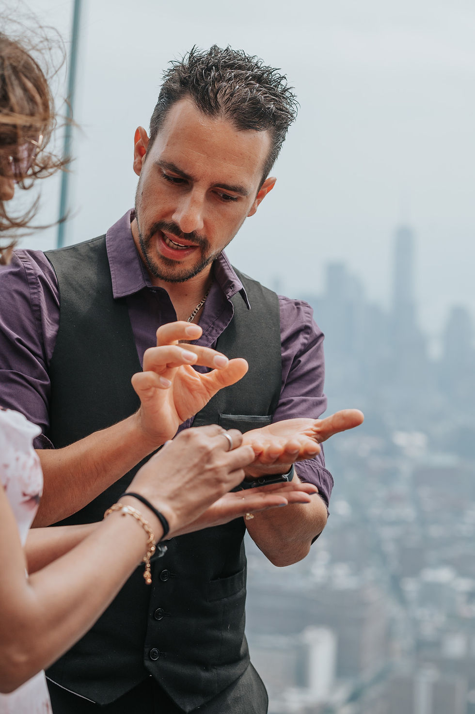 Morgan DeCecco magicien new-york NYC best magician champion de france magie-1-4
