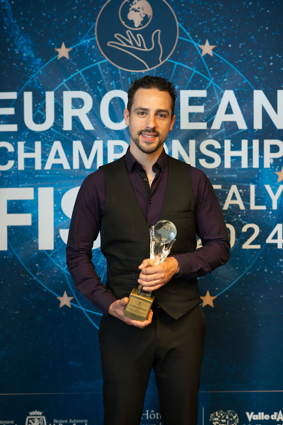 Championnats d'Europe de magie FISM 2024 winner close-up