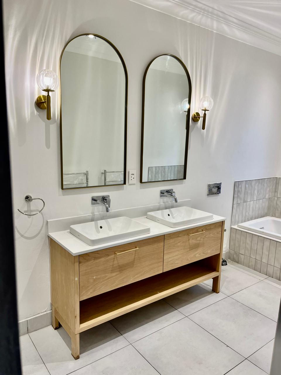 Thumbnail: Arched Mirror