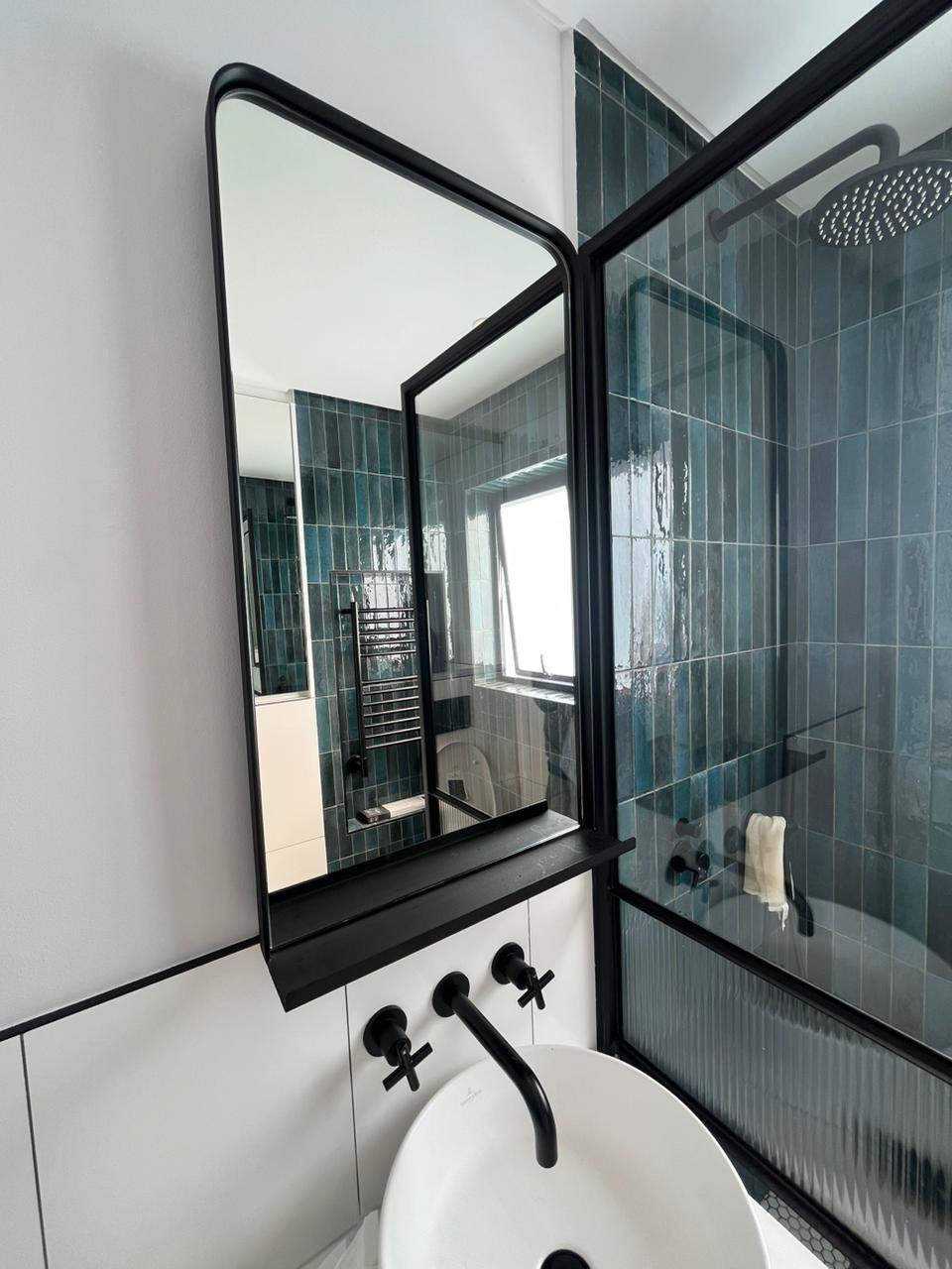 Thumbnail: SS Mirror + built-in shelfie