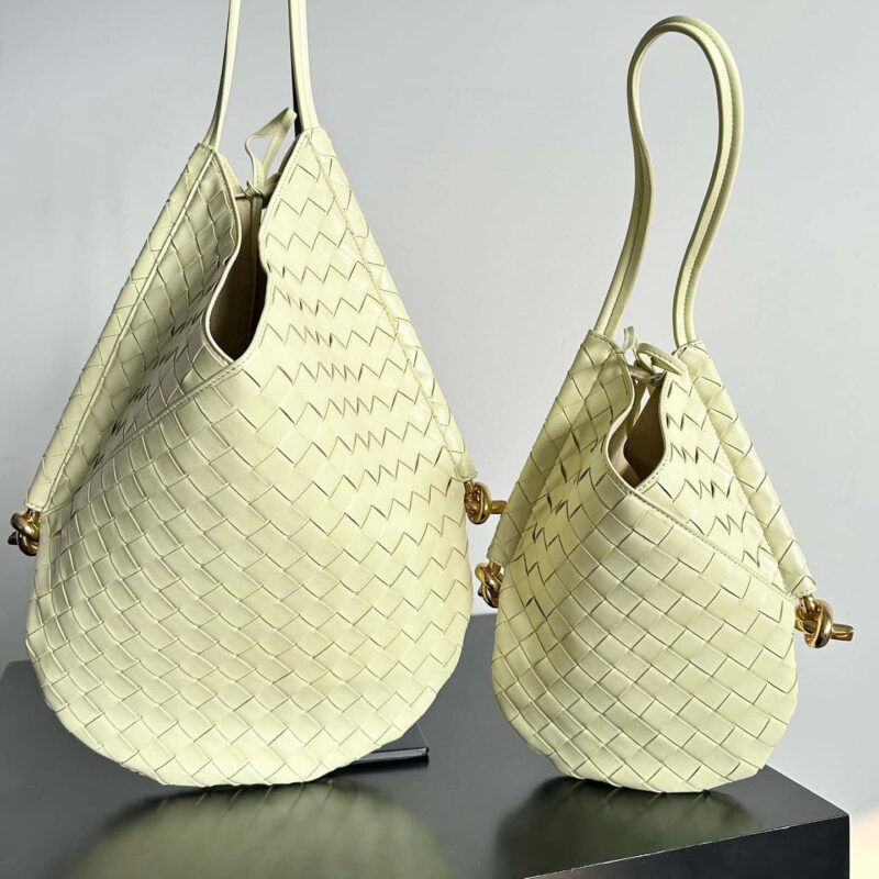 Thumbnail: Yang Mi's Latest Bag Solstice Shoulder Bag Yellow – BOT177