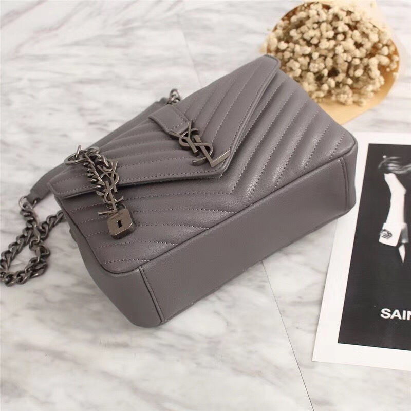 Thumbnail: compact leather shoulder bag with magnetic flap – SLY182