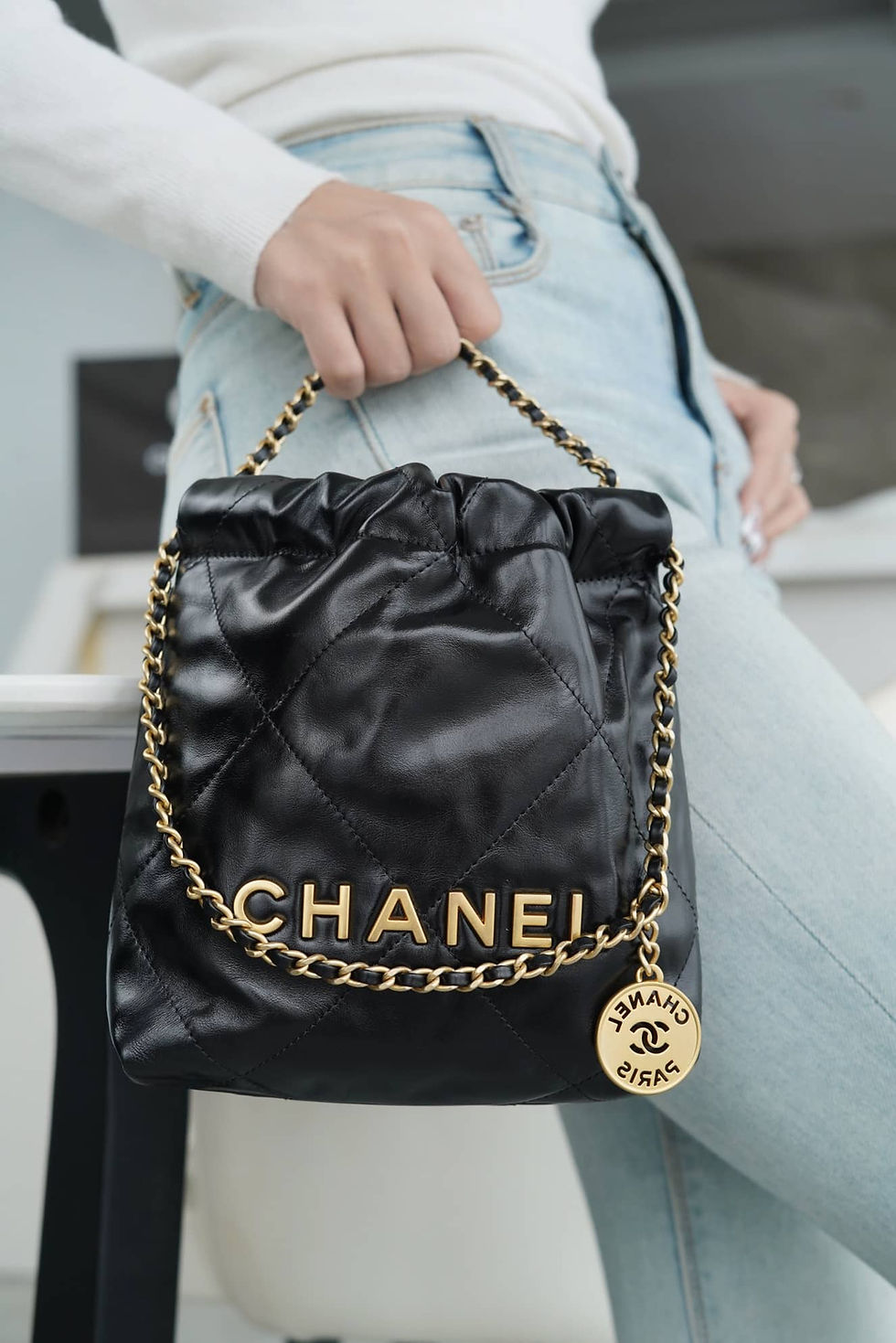 Thumbnail: 23s spring and summer new 22mini bag black/gold buckle – CHL133