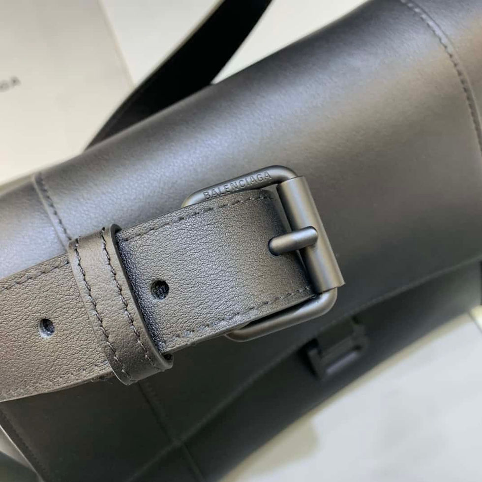 Thumbnail: Balenciaga oversized Hourglass bag
