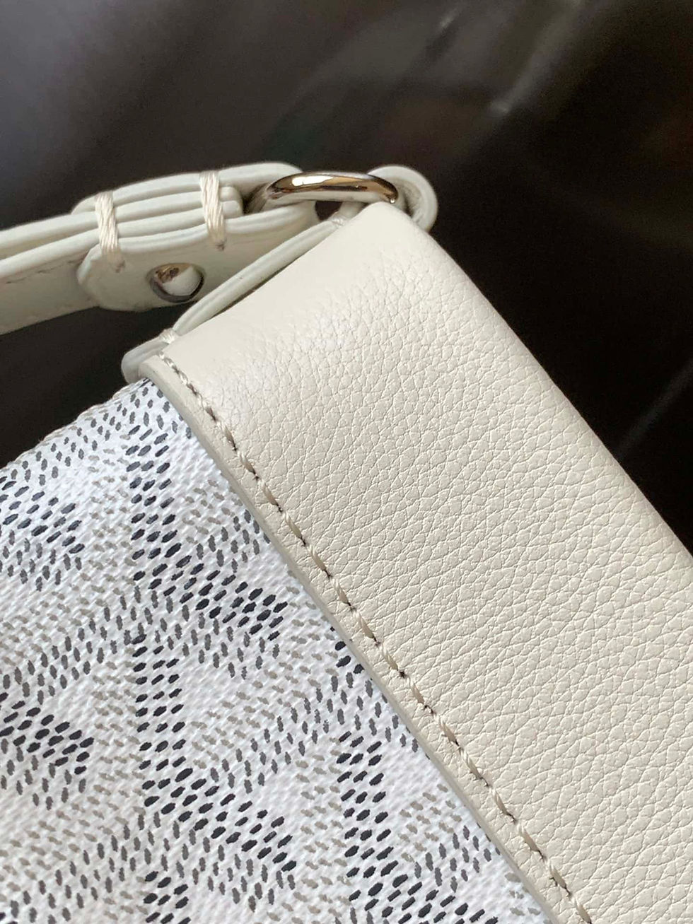 Thumbnail: refined nylon pouch with card pockets – GOY444