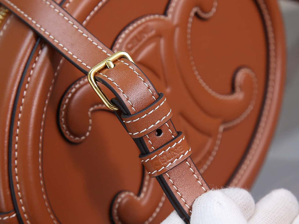 Thumbnail: Moon Cake Shoulder Bag – High-Capacity Style – CEL465