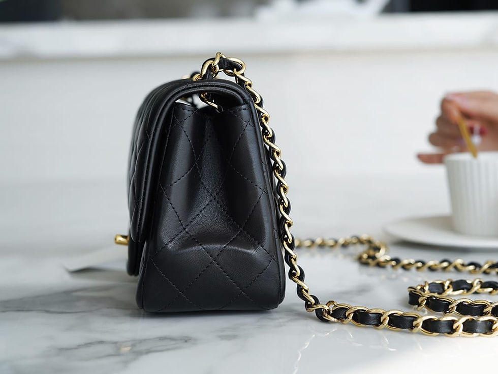 Thumbnail: classic flap square fa-tty classic flap bag black/gold buckle – CHL279