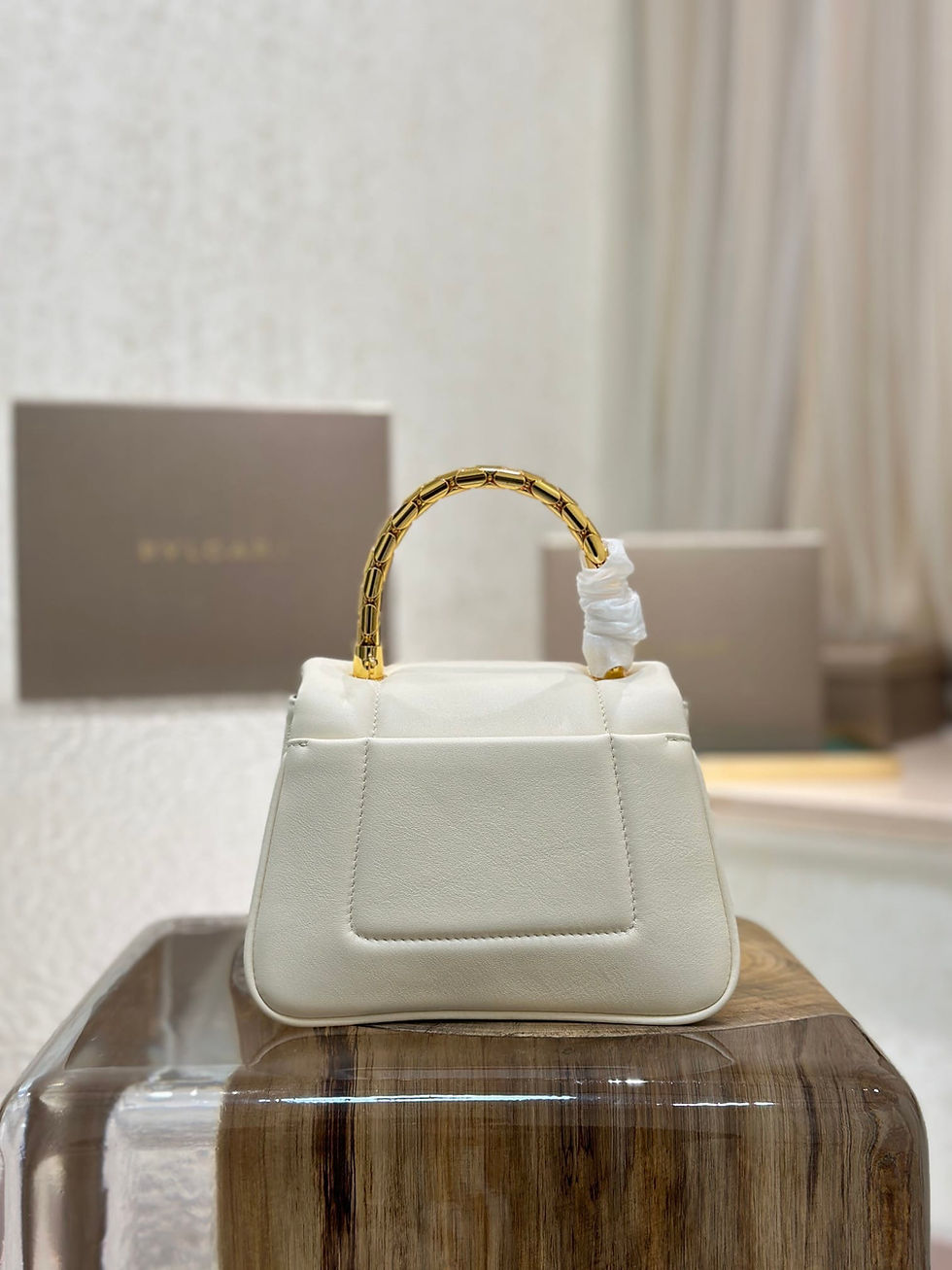 Thumbnail: Designer Bag Leather Bag BVLG