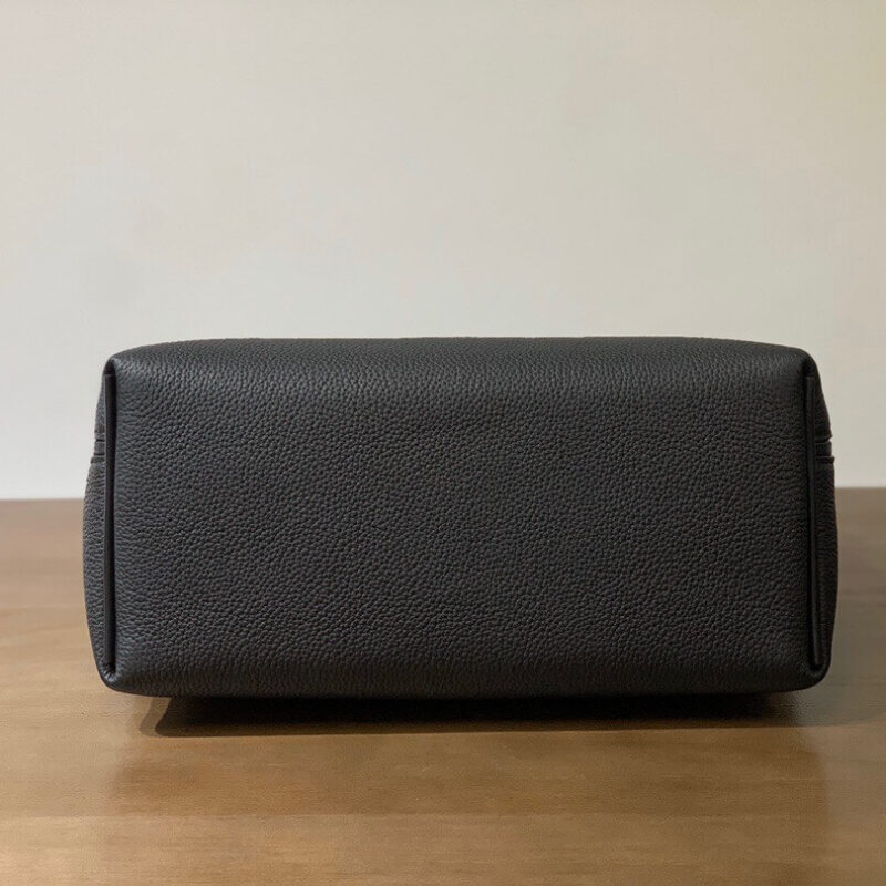 Thumbnail: stylish classic carry bag – HRM234
