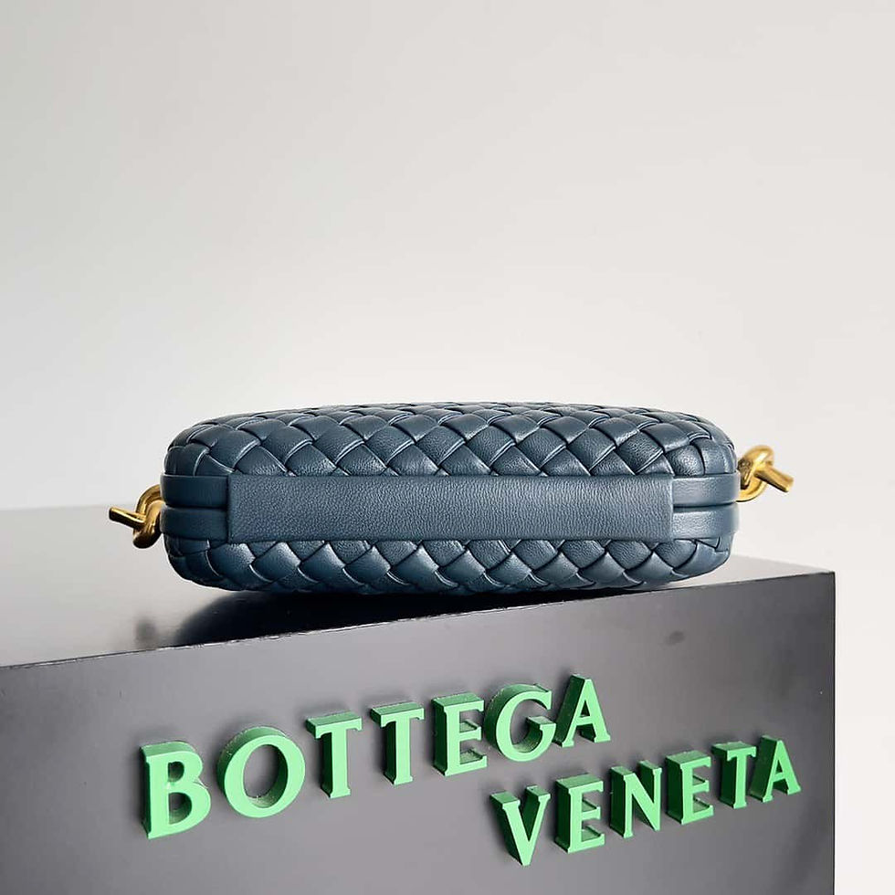 Thumbnail: Dinner Shoulder Bag – BOT47