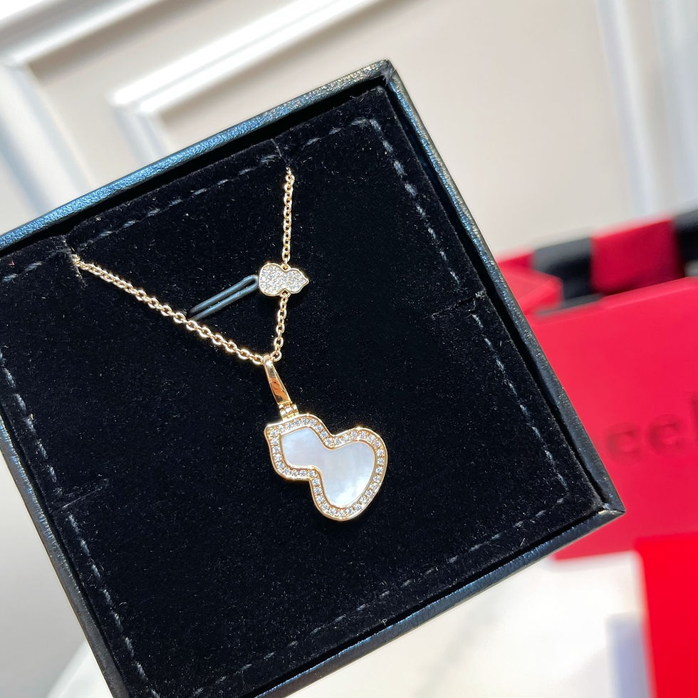 Thumbnail: Qeelin Kirin Diamond Double Gourd Necklace